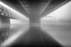 Rheinbrücke bei Nebel