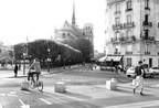 Paris- à pied et en vélo